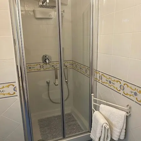 Maison La Torretta Alojamento de Acomodação e Pequeno-almoço 4*