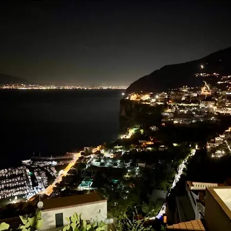לינה וארוחת בוקר Maison La Torretta 4*